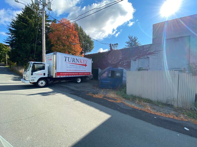 539-541 Pawling Ave, Troy, NY à louer - Photo de l’immeuble – Image 2 sur 9