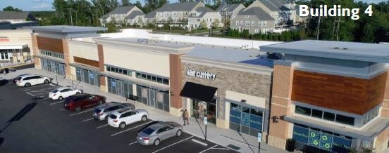 5400 Wyndham Forest Dr, Glen Allen, VA à louer - Photo de l’immeuble – Image 2 sur 9