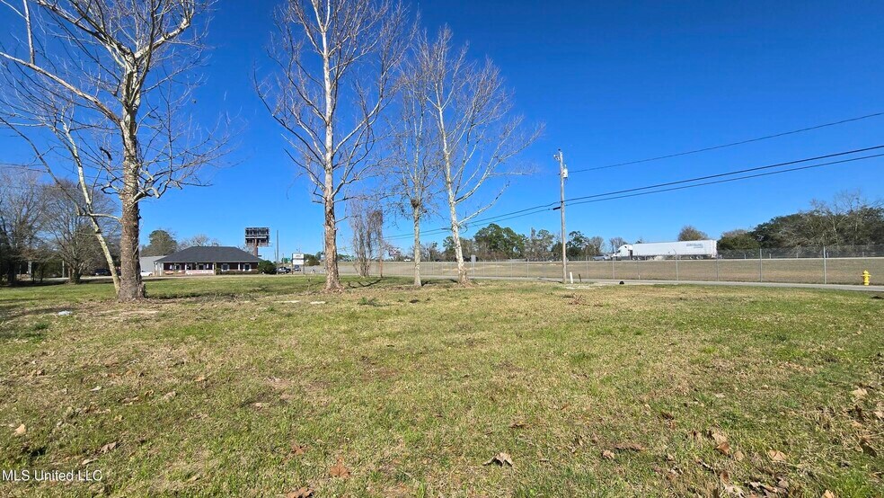 10267 Boney Ave, D'Iberville, MS à vendre - Photo de l’immeuble – Image 3 sur 13