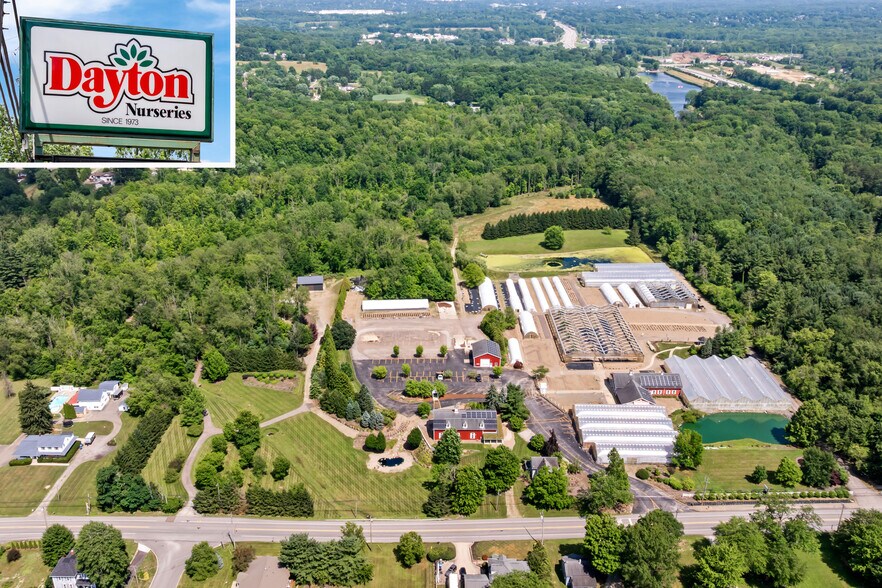 3459 S Cleveland Massillon Rd, Barberton, OH à vendre - Photo principale – Image 1 sur 89