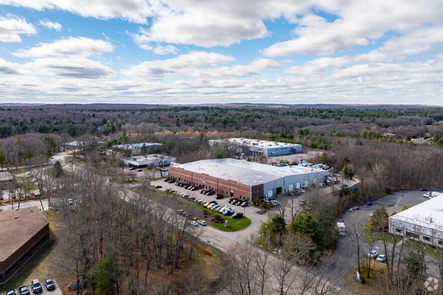 330 Hopping Brook Rd, Holliston, MA à louer - Aérien – Image 2 sur 4