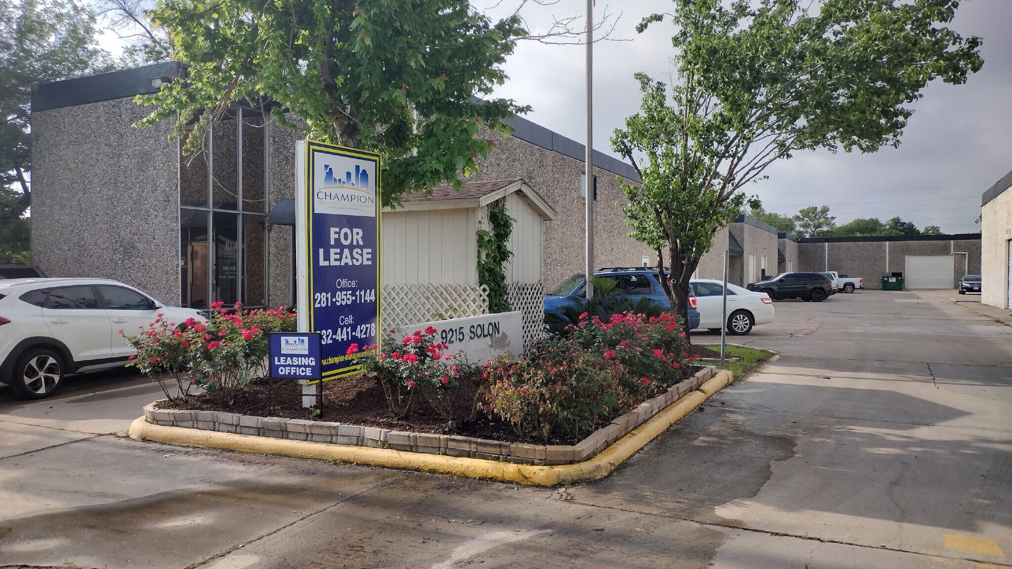 9215 Solon Rd, Houston, TX à louer Photo de l’immeuble– Image 1 sur 2