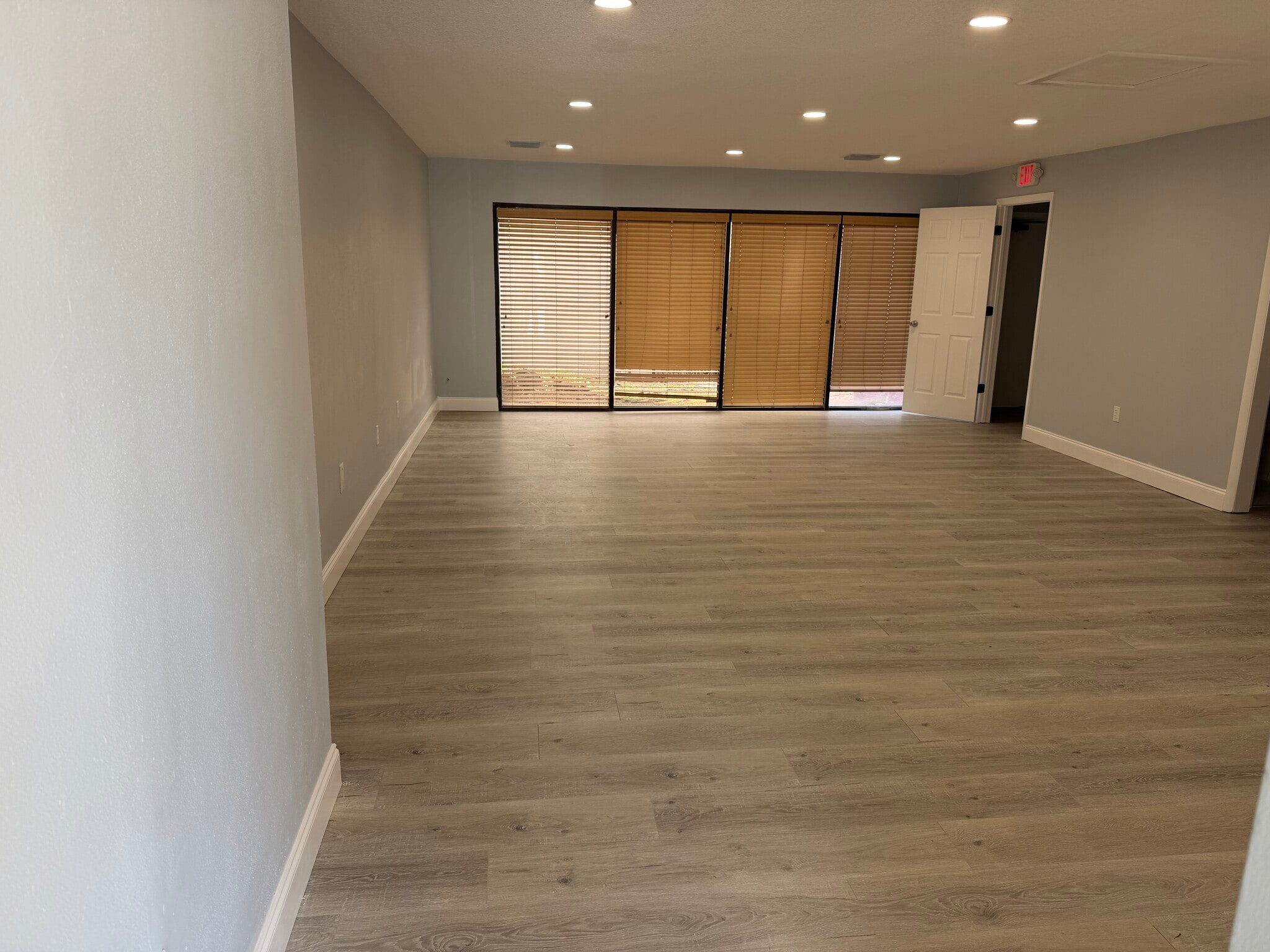 100 Lake Shore Dr, Altamonte Springs, FL à louer Photo de l’immeuble– Image 1 sur 5