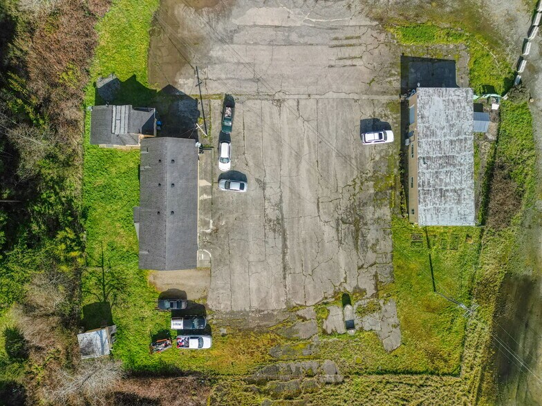 645 Elk Valley Rd, Crescent City, CA à vendre - Photo de l’immeuble – Image 3 sur 31