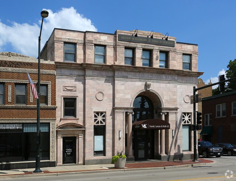 202 W Main St, St Charles, IL à louer - Photo de l’immeuble – Image 2 sur 18