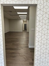 900 Wheeler Rd, Hauppauge, NY à louer Photo intérieure– Image 1 sur 2