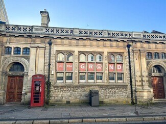 Plus de détails pour 26 King St, Gravesend - Local commercial à louer