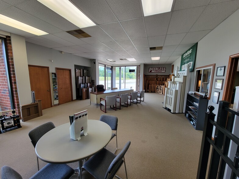 34W401 Roosevelt, Geneva, IL à vendre - Photo de l’immeuble – Image 2 sur 12