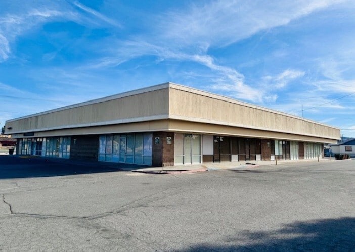 501-573 N San Jacinto St, Hemet, CA à louer Photo de l’immeuble– Image 1 sur 2