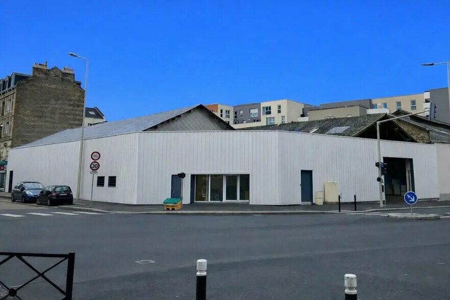 Local d’activités dans Le Havre à louer - Photo de l’immeuble – Image 2 sur 7