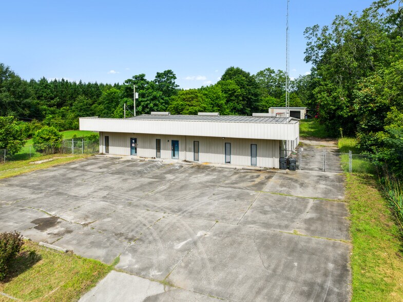 106 Torrence Rd, Tuskegee, AL à vendre - Photo de l’immeuble – Image 2 sur 8