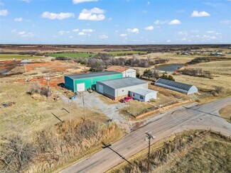 Plus de détails pour 1232 County Road 1390, Chickasha, OK - Industriel/Logistique à vendre