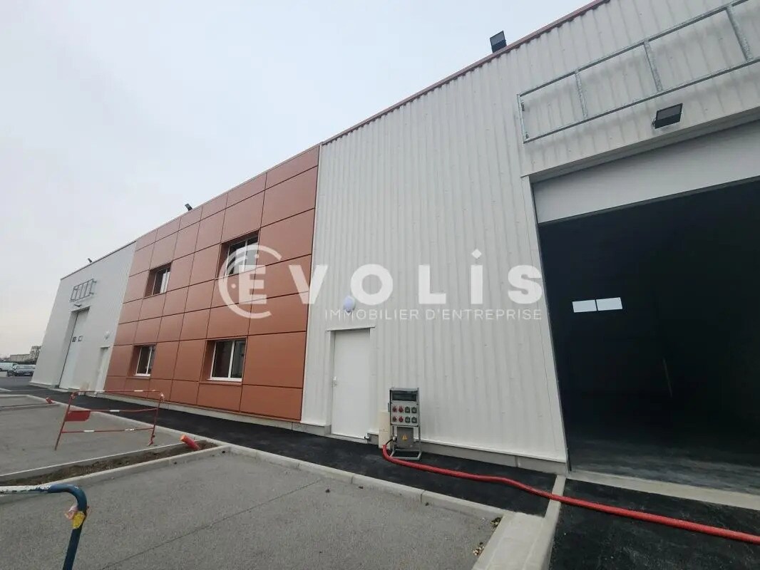 2 Rue Augustin Fresnel, Chassieu à louer Photo de l’immeuble– Image 1 sur 21