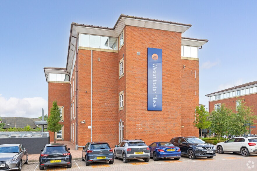 Westminster Pl, York à vendre - Photo de l’immeuble – Image 3 sur 43