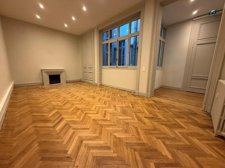 Bureau dans Bordeaux à louer - Photo intérieure – Image 3 sur 4