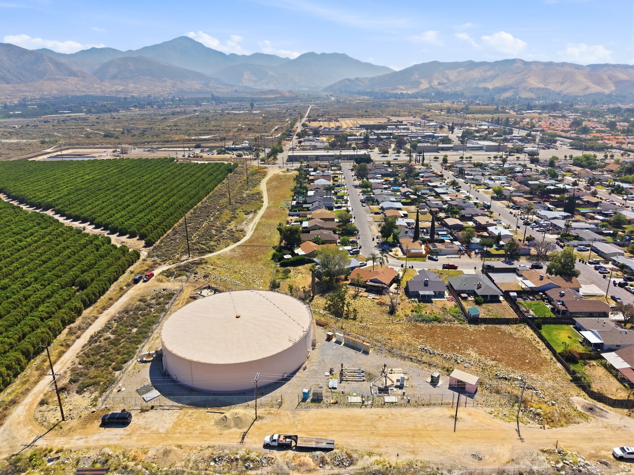 2016 San Bernardino Ave, Mentone, CA à vendre Photo de l’immeuble– Image 1 sur 4