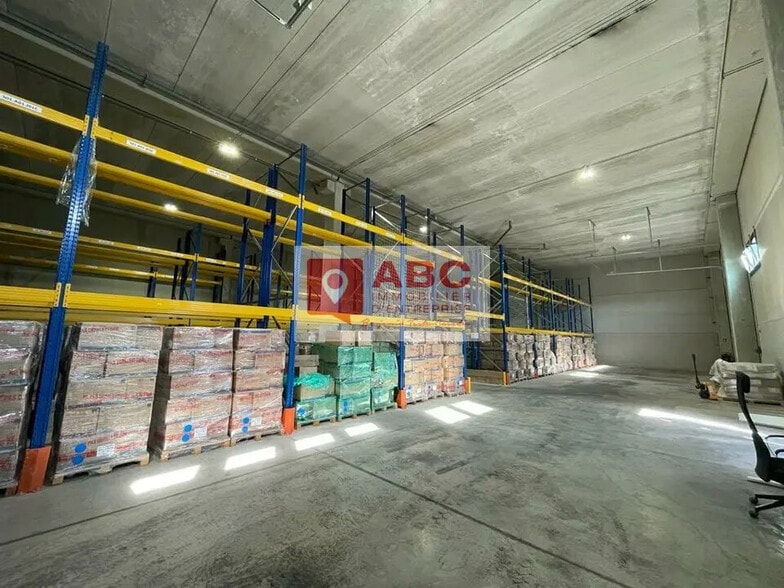 Local d’activités dans Vendargues à louer - Photo de l’immeuble – Image 1 sur 2