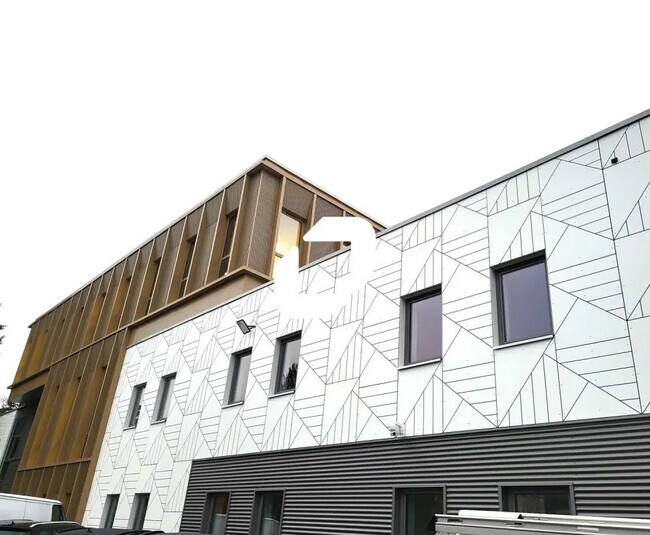 Plus de détails pour Bureau à louer