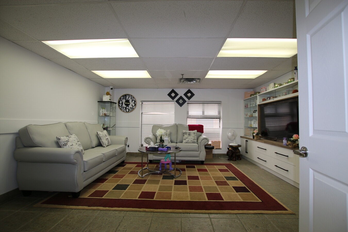 11 Goodmark Pl, Toronto, ON M9W 6S9 - Lot 1 -  - Photo intérieure - Image 1 of 8