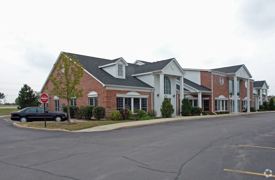 33 W Higgins Rd, South Barrington, IL à vendre - Photo de l’immeuble – Image 3 sur 3