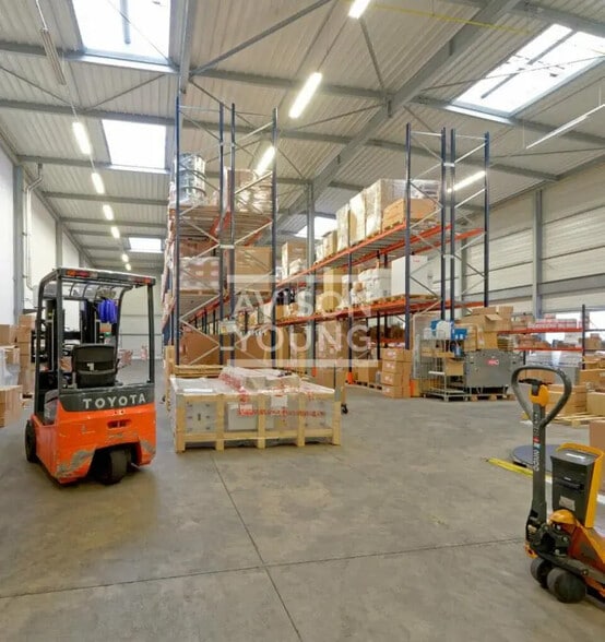 Local d’activités dans Le Blanc-Mesnil à louer - Photo intérieure – Image 3 sur 9