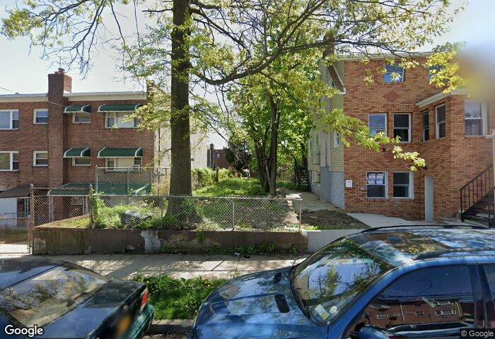 1232 E 224th St, Bronx, NY à vendre - Photo de l’immeuble – Image 2 sur 2