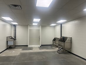 4275 Lien Rd, Madison, WI à louer Photo intérieure– Image 1 sur 2