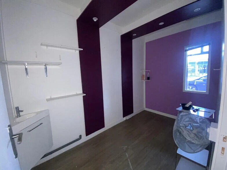 Local commercial dans Versailles à louer - Photo intérieure – Image 3 sur 7