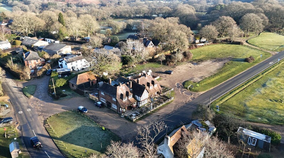 B3078, Godshill à vendre - Aérien – Image 2 sur 8