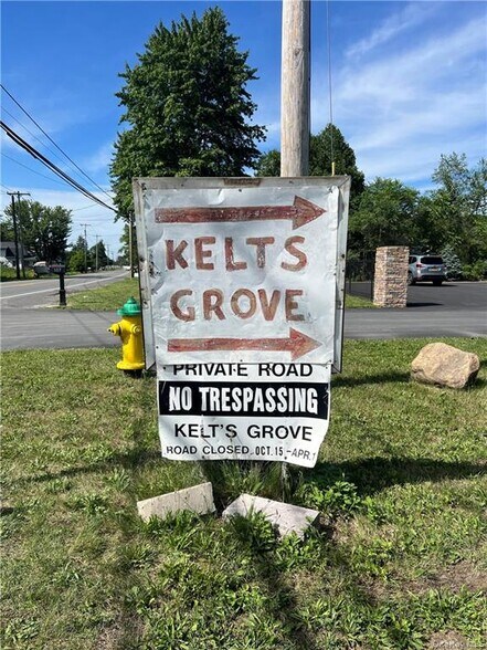 1 Kelts Grv, Waterford, NY à vendre - Photo principale – Image 1 sur 25