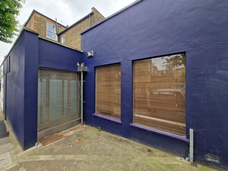 128-128C Northcote Rd, Londres à louer - Photo de l’immeuble – Image 3 sur 4