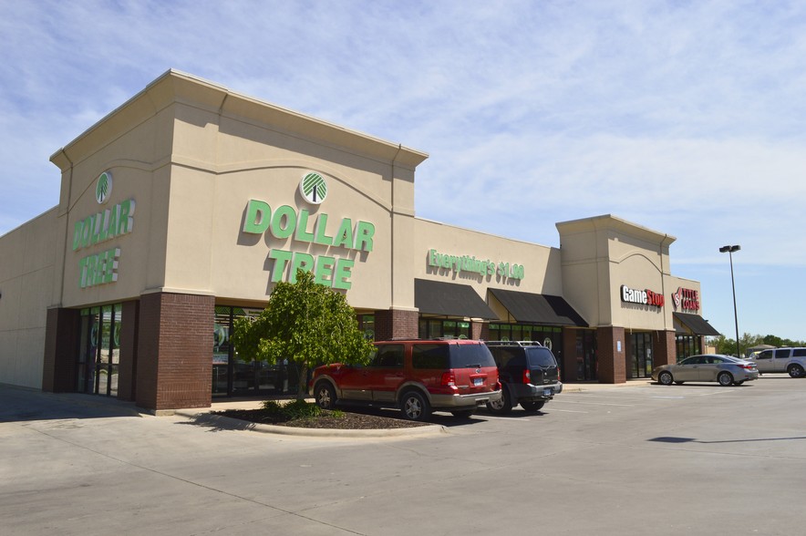 2830-2832 N Broadway St, Pittsburg, KS à louer - Photo de l’immeuble – Image 3 sur 5