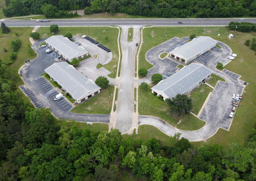 104-115 Jordan Plaza Blvd, Tyler, TX à louer - Photo de l’immeuble – Image 3 sur 6