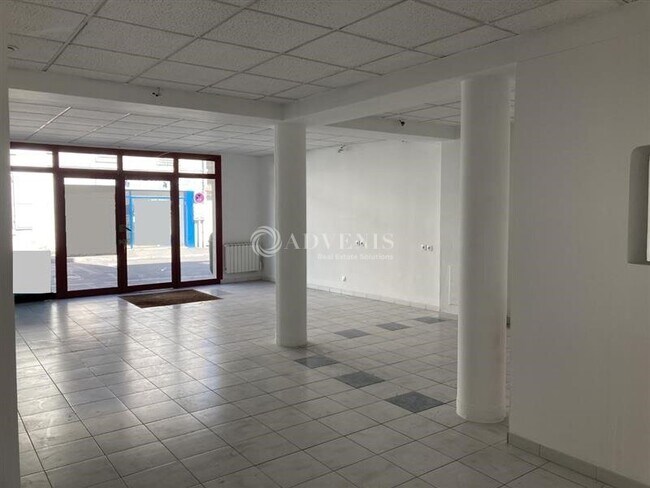 Plus de détails pour Bureau à vendre