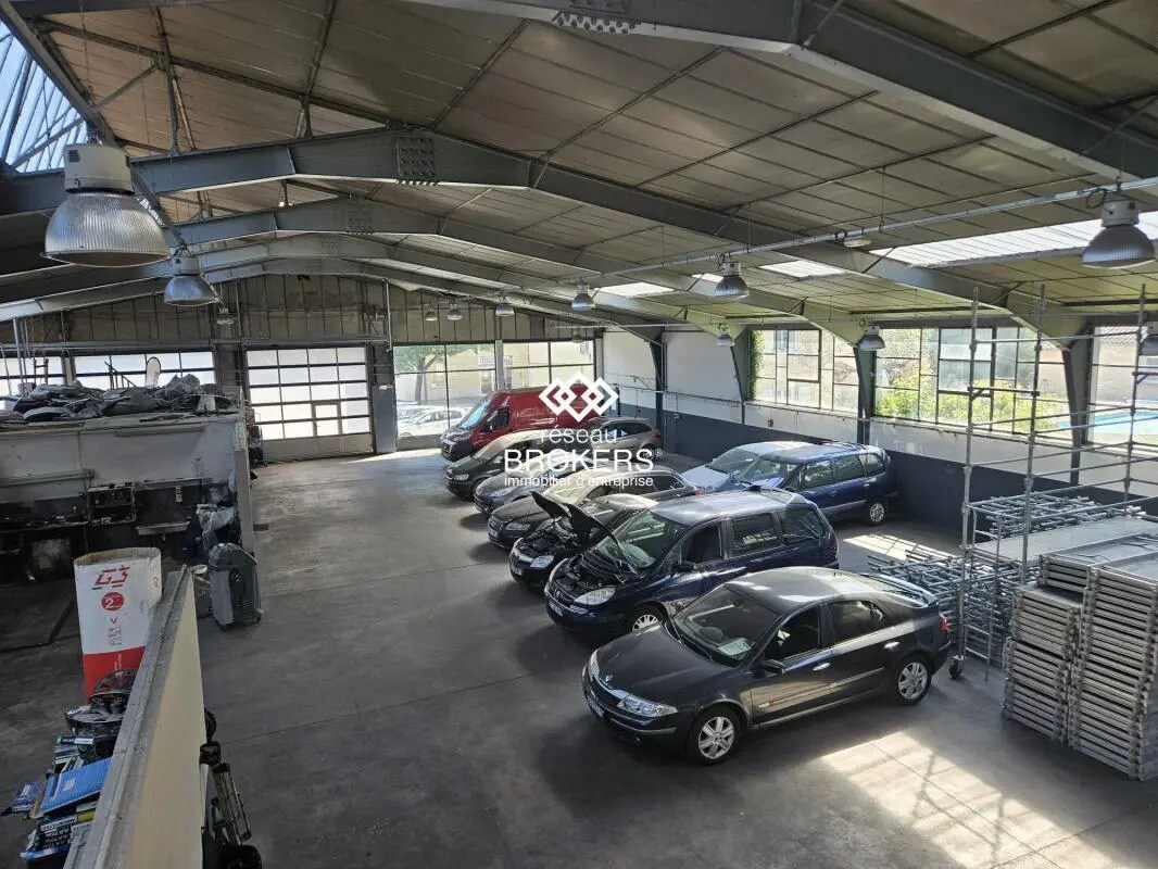 Local commercial dans Mâcon à louer Photo principale– Image 1 sur 8