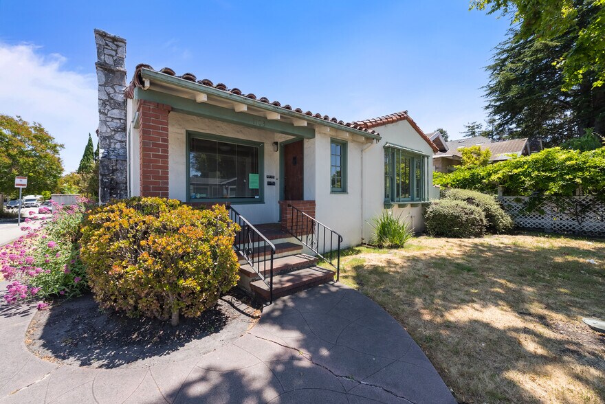 1103 Mission St, Santa Cruz, CA à vendre - Photo de l’immeuble – Image 3 sur 27