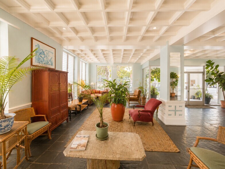 634 S Gramercy Pl, Los Angeles, CA à louer - Photo de l’immeuble – Image 3 sur 8