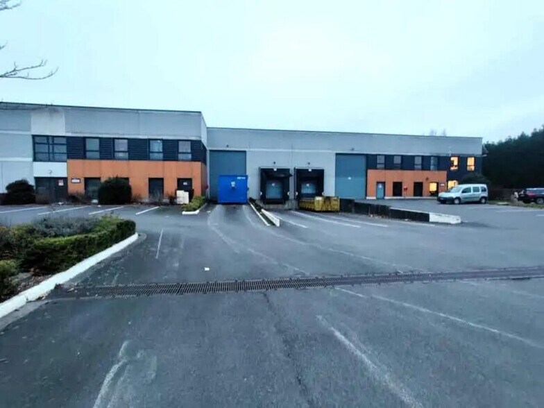 Bureau dans Saint-André-lez-Lille à louer - Photo de l’immeuble – Image 1 sur 9