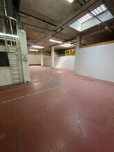 Industriel/Logistique dans Gennevilliers à louer Photo de l’immeuble– Image 2 sur 37