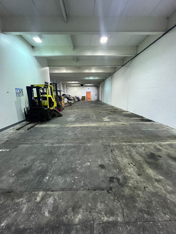 Edwards Ln, Liverpool, MSY L24 9HW - Lot D - - Photo intérieure - Image 2 of 53