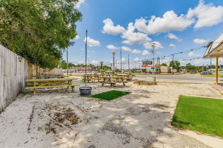 5168 Stewart St, Milton, FL à vendre - Photo de l’immeuble – Image 3 sur 6