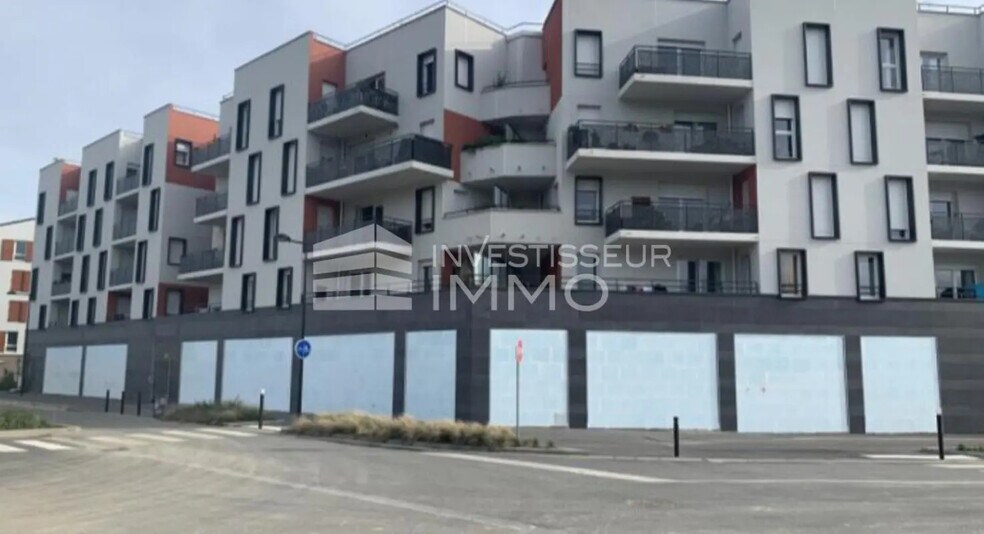 Local commercial dans Melun à louer - Photo de l’immeuble – Image 3 sur 3