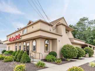 Plus de détails pour 388 Broad St, Bristol, CT - Local commercial à vendre