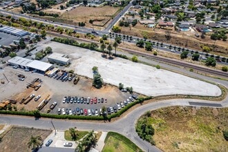 21600 Walnut Ave, Grand Terrace, CA à louer Photo de l’immeuble– Image 2 sur 9