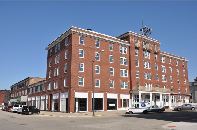 Plus de détails pour Historic Strategic Redevelopment Block – à vendre, La Salle, IL