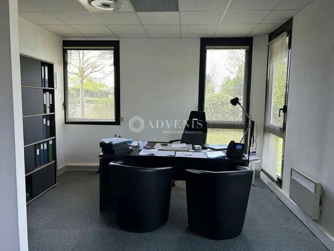 Plus de détails pour Bureau à louer