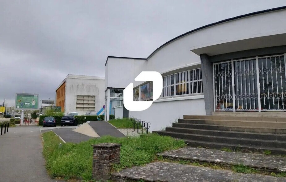 Local commercial dans Saint-Herblain à louer - Photo de l’immeuble – Image 3 sur 11