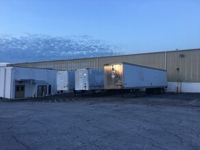 1335 Rockdale Industrial Blvd NW, Conyers, GA à louer Photo de l’immeuble– Image 1 sur 4