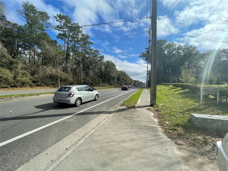 3726 67th, Gainesville, FL à vendre - Photo de l’immeuble – Image 3 sur 14