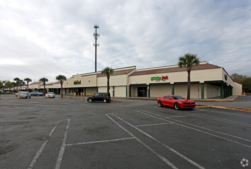 5401-5465 Lake Howell Rd, Winter Park, FL à louer - Photo principale – Image 1 sur 16